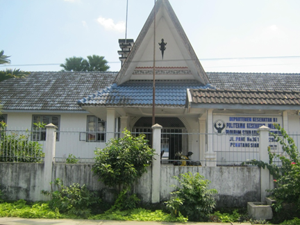 Gedung Depan